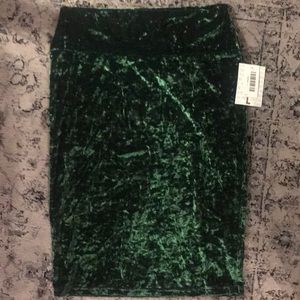 Green crushed velvet Cassie LuLaRoe skirt